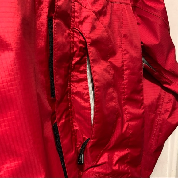 🇨🇦 FarWest water/wind resistant shell, small. - Picture 4 of 6